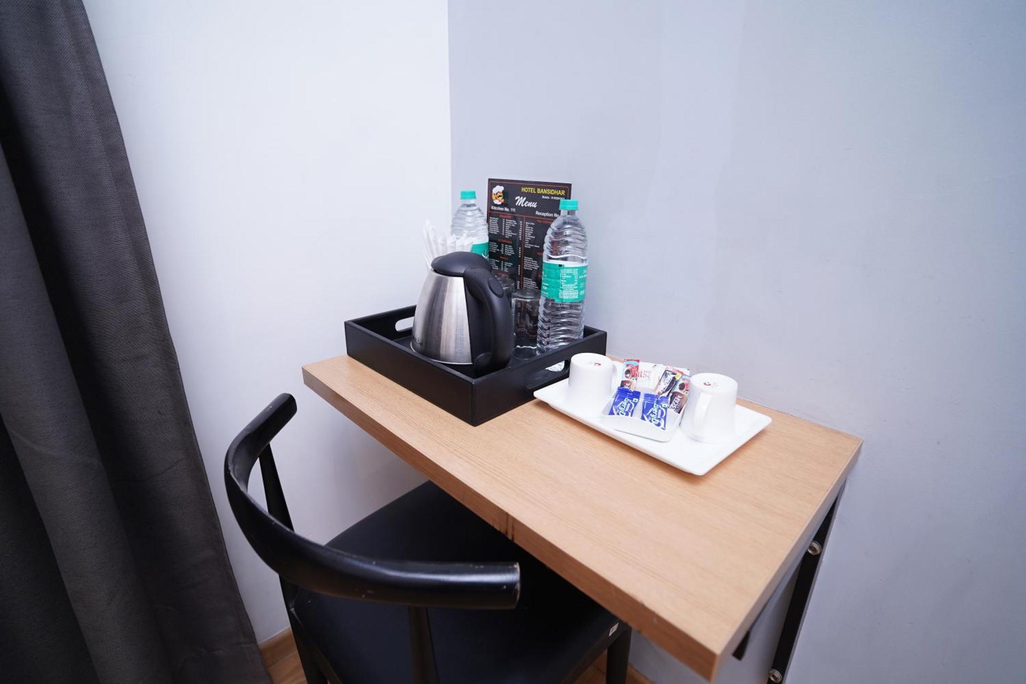 Hotel Mira Residency- Outer Ring Road, Paschim Vihar Delhi  Eksteriør billede