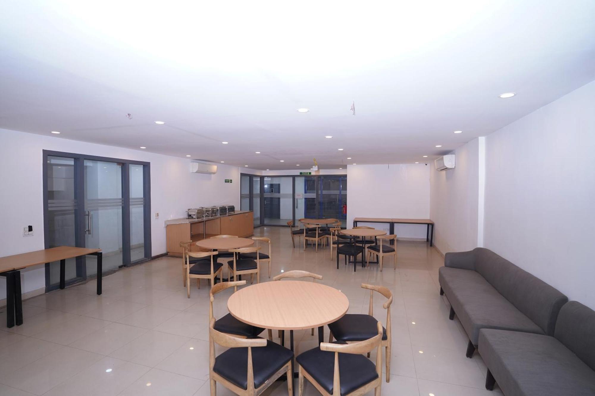 Hotel Mira Residency- Outer Ring Road, Paschim Vihar Delhi  Eksteriør billede